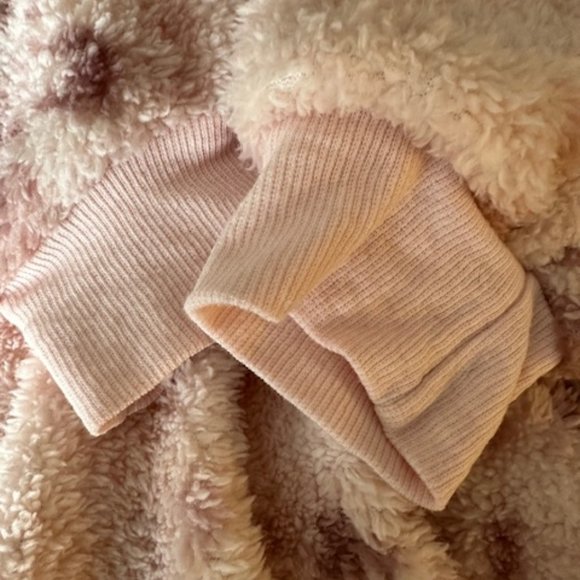 Fuzzy Pajama Set - Picture 3 of 6